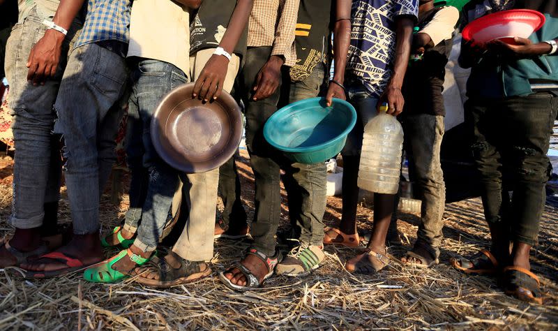 FILE PHOTO: Ethiopians cross into Sudan to flee fighting to settle at the Um-Rakoba camp in Al-Qadarif state