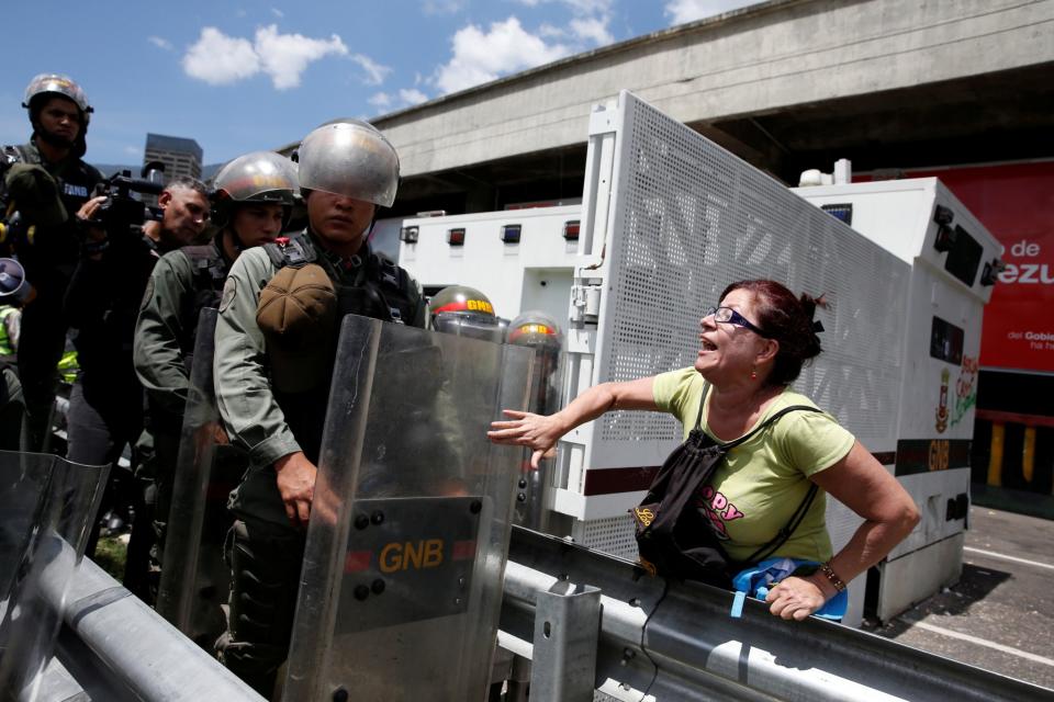 (FOTOS) Venezuela indignada: La oposición en la calle a pesar de que el Supremo suprime su propia sentencia