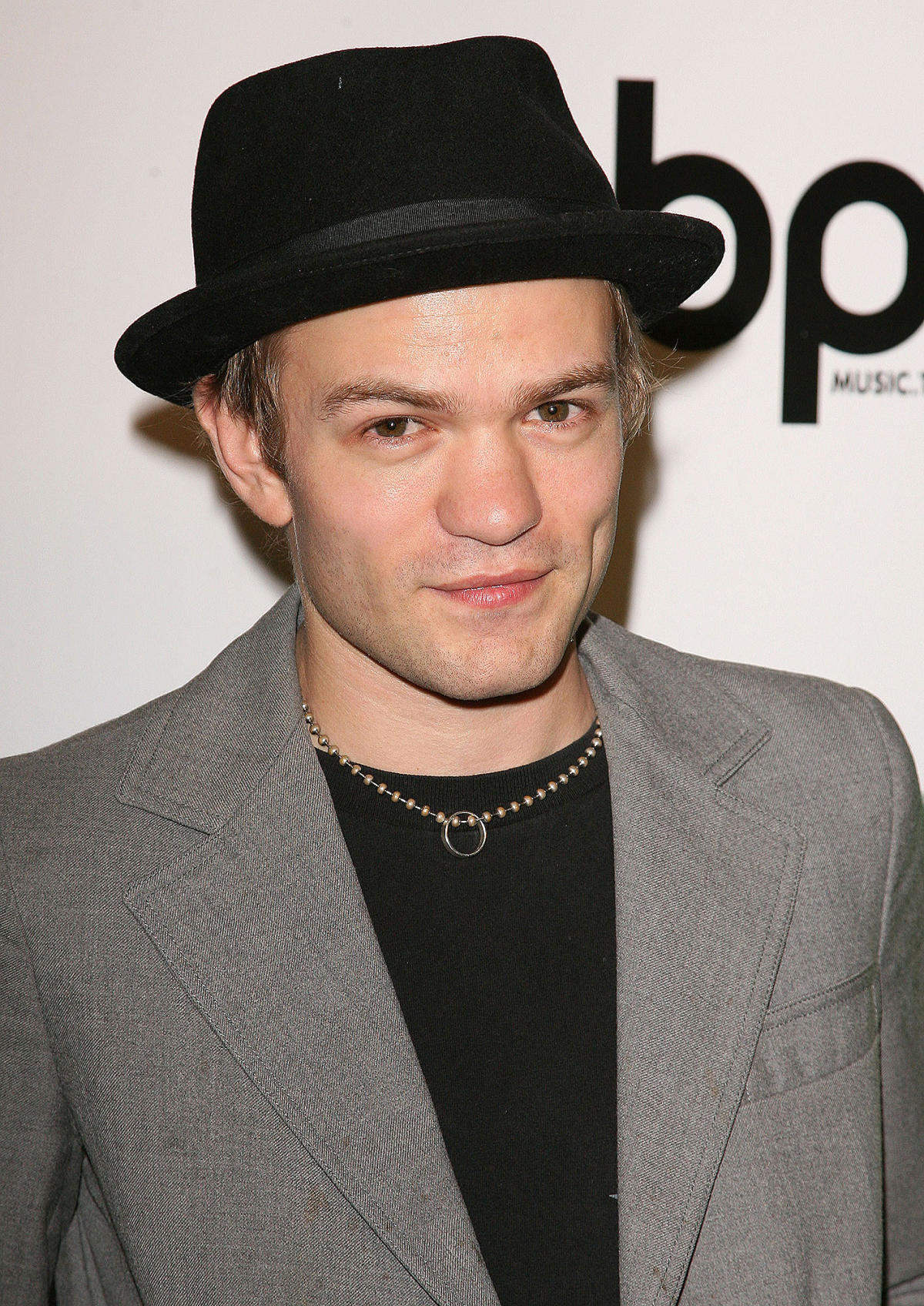 Sum 41 Rocker Deryck Whibley on Alcohol Addiction: How My Wife and Music  Saved My Life