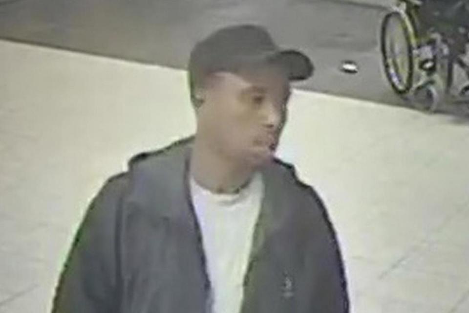 Police want to speak with this man in connection with the incident at Bond Street (BTP)