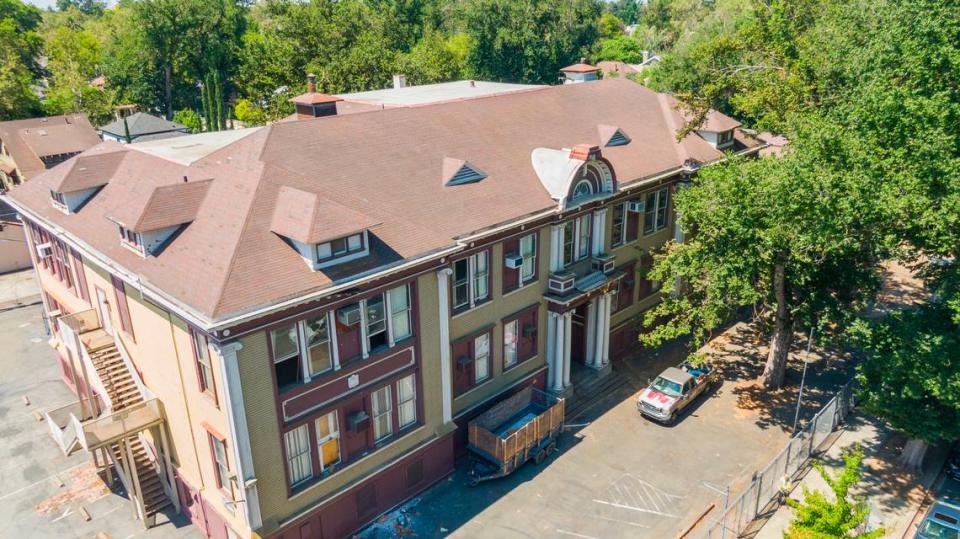 The historic old Marshall School stands on G Street in midtown Sacramento on Wednesday, July 31, 2024. The former school, which closed in 1976, could be transformed into a multi-family housing project totaling 60 new housing units.