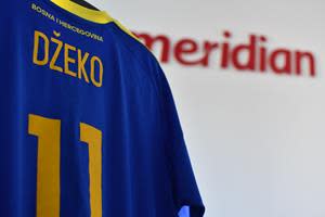 Edin Dzeko Signed Jersey - Meridian Auction