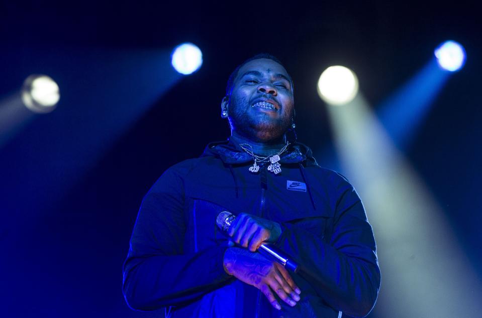 Kevin Gates performs at Ak-Chin Pavilion in Phoenix on Wednesday, Aug. 24, 2016.