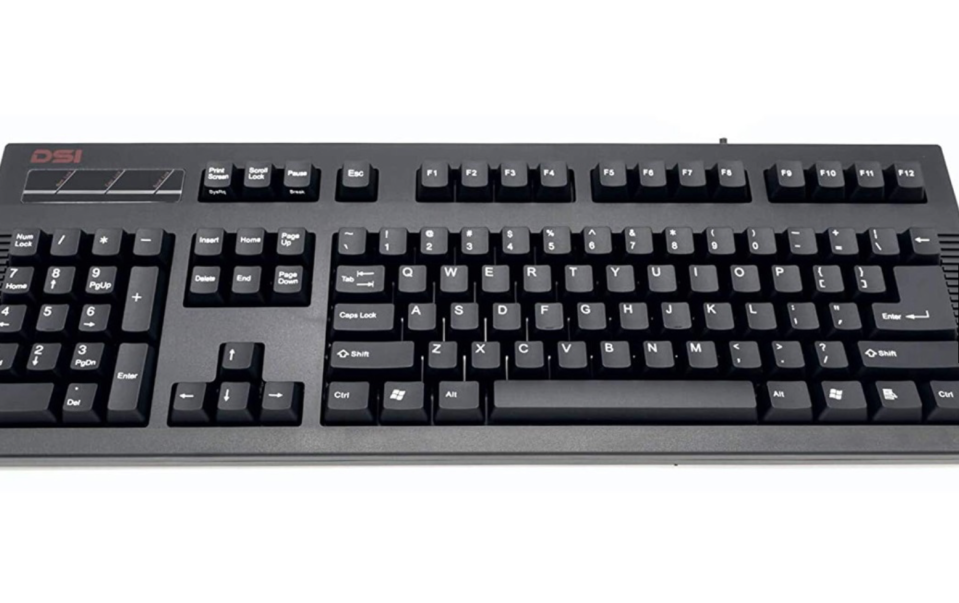 Si chiama DSI Left Handed Mechanical Keyboard ed è la tastiera per computer pensata per facilitare i mancini. La disposizione dei tasti, infatti, è diversa dalle tastiere standard. Prezzo: 99,99 dollari su amazon.com