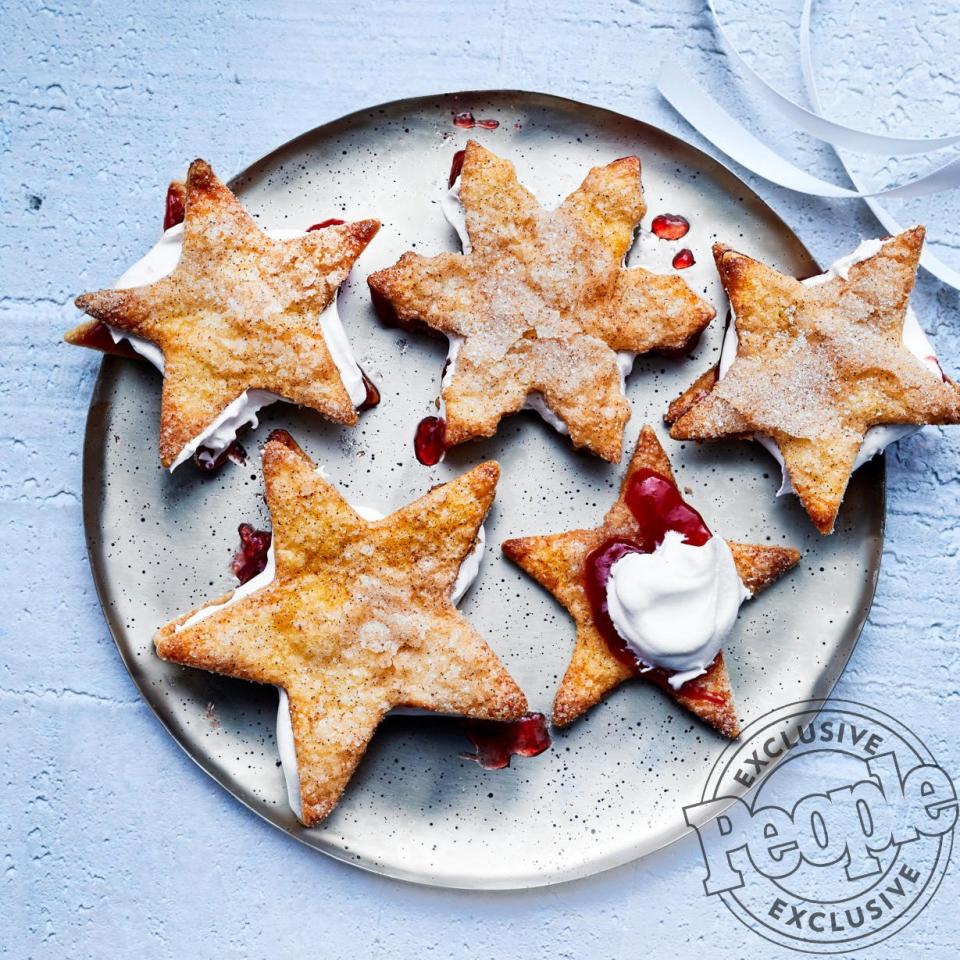 Cream & Jam Cookie Sandwiches