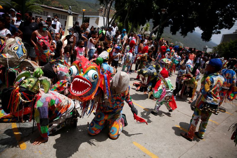 Foto del jueves de los "Diables Danzantes" de Venezuela en Naiguata