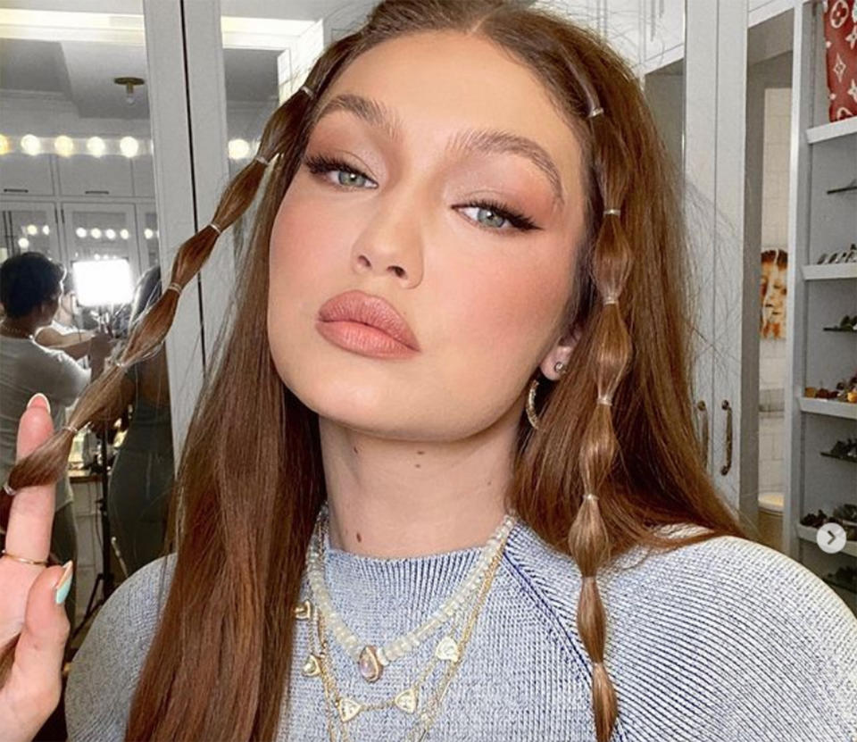 gigi-hadid-plump-lips