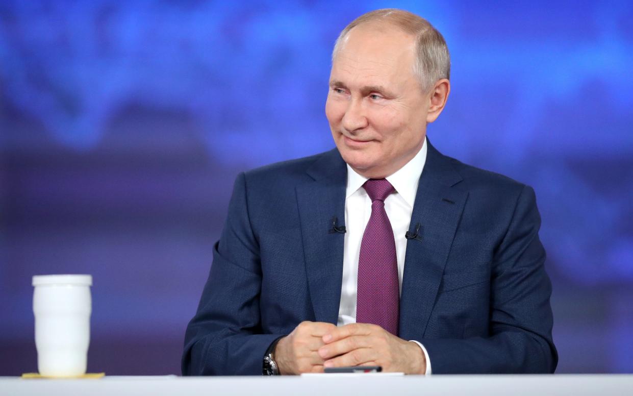 Vladimir Putin during his annual marathon call-in show - Sergei Savostyanov /TASS