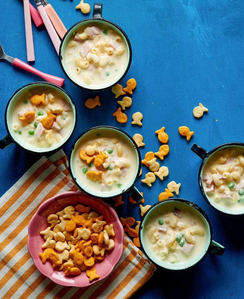 Calling all macaroni and cheese fans! This soup is delightfully creamy, cheesy and a perfect one-pot recipe for a weeknight dinner. Top your bowl with some fish-shape cheddar crackers for an extra satisfying cheesy crunch.