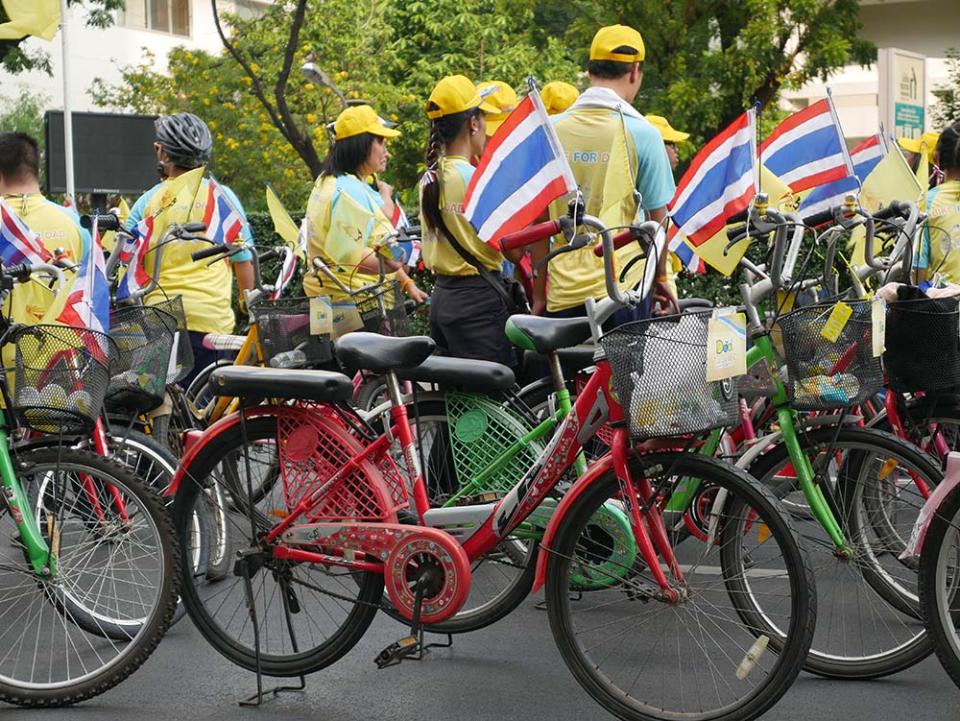 2015年時為慶祝泰王生日和泰國父親節，政府舉辦了全國性的「為父親而騎」活動，大家可以在曼谷馬路上騎車一整天。（Image Source : Getty Creative）