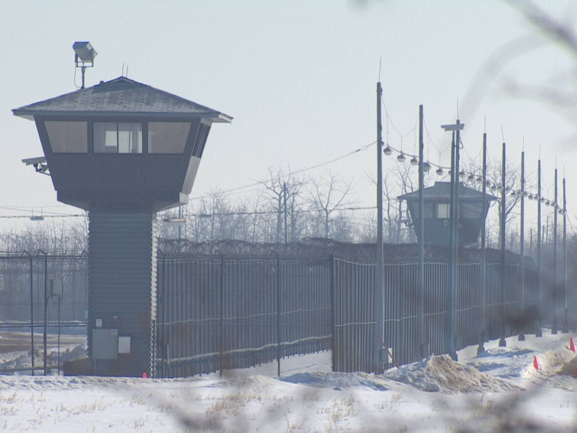 Aaron Moore, an inmate at Edmonton Institution, told a provincial court judge that inmates are being confined to their cells for most of each day, with no opportunities to participate in recovery programs. A union president said prisons across the country are short-staffed and volunteers cannot enter sites with COVID-19 outbreaks. (CBC - image credit)