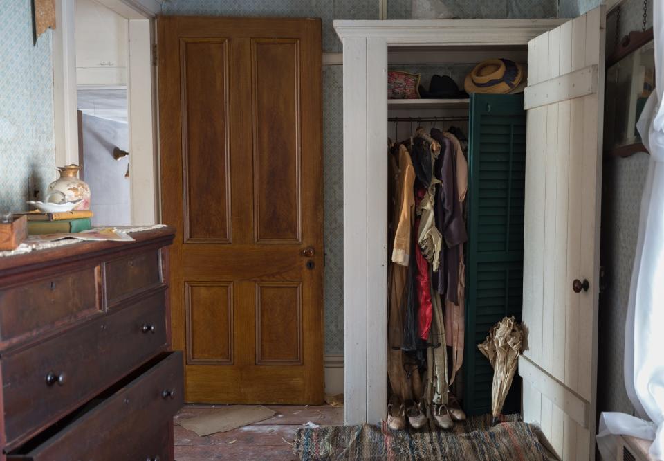 abandoned home long island closet