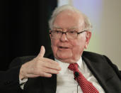 <p>El empresario Warren Buffett, el tercer hombre más rico del mundo con un patrimonio de 87.000 millones de dólares, tampoco dejará su fortuna a ninguno de sus tres hijos. Eso sí, el estadounidense creó un fondo para cada uno de ellos, pero solamente pueden sacar dinero para educación o salud. (Foto: Nati Arnik / AP). </p>