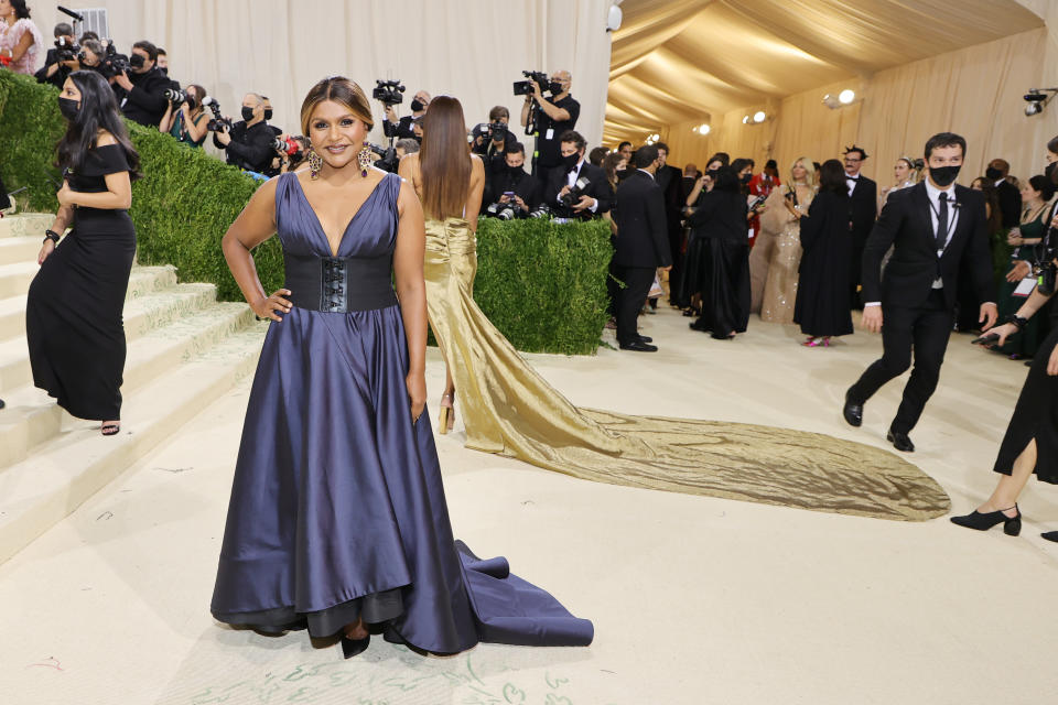 NEW YORK, NEW YORK - SEPTEMBER 13: Mindy Kaling attends The 2021 Met Gala Celebrating In America: A Lexicon Of Fashion at Metropolitan Museum of Art on September 13, 2021 in New York City. (Photo by Mike Coppola/Getty Images)