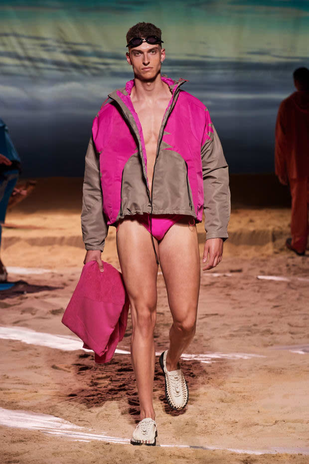 The 7 Biggest Spring 2024 Trends From the Men's Fashion Week Runways -  Fashionista