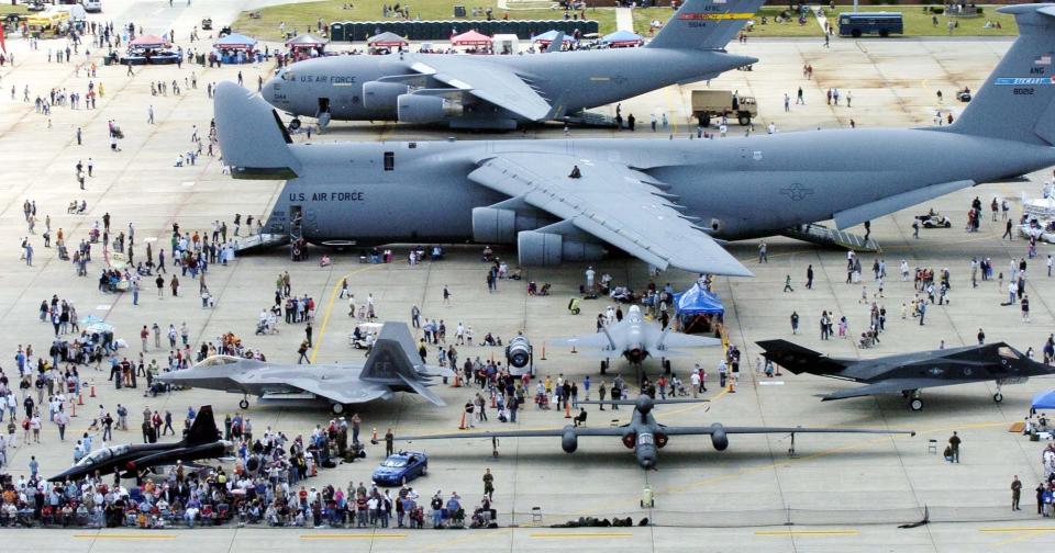 Air Force C-5 C-17 F-22 F-117 U-2 air show