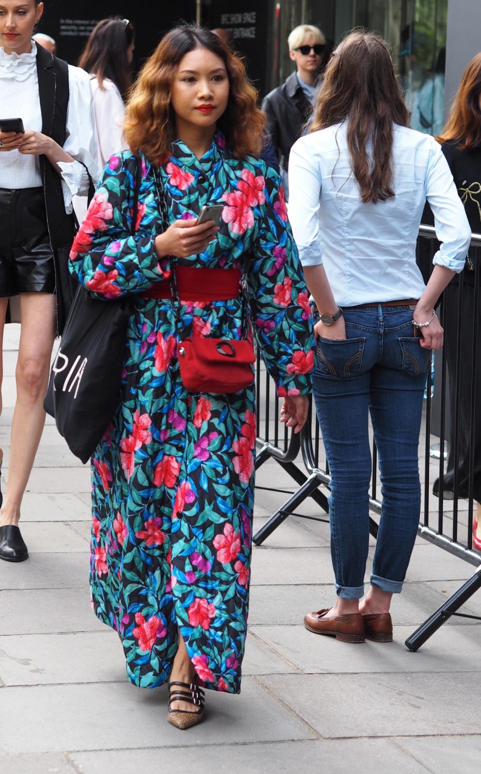 <p>Full on flower power. [Photo: Yahoo Style UK/Sabrina Carder] </p>