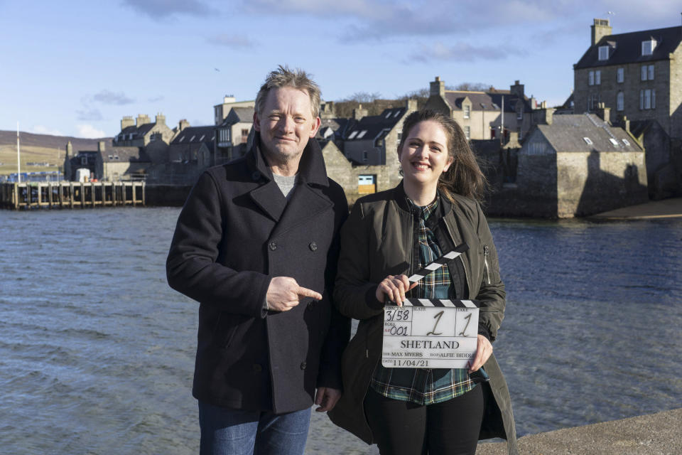 WARNING: Embargoed for publication until 00:01:00 on 23/04/2021 - Programme Name: Shetland S6 - TX: n/a - Episode: n/a (No. n/a) - Picture Shows: *Early Release* DS Alison â€˜Toshâ€™ McIntosh (ALISON Oâ€™DONNELL), DI Jimmy Perez (DOUGLAS HENSHALL) - (C) ITV Studios - Photographer: Mark Mainz