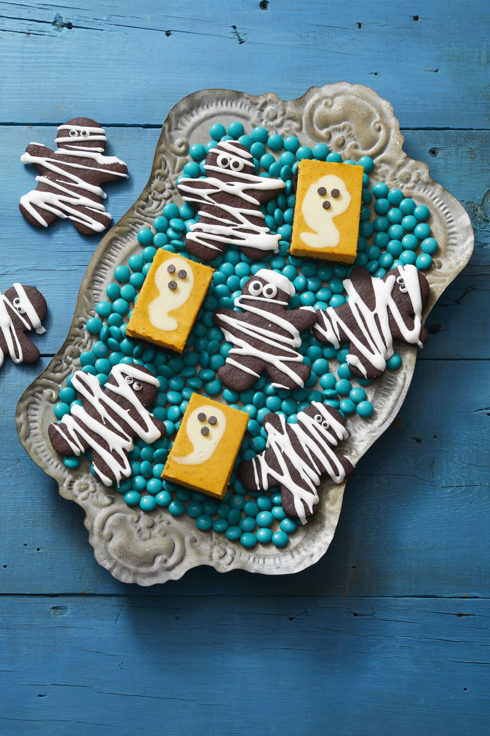 Double Chocolate Mummy Cookies