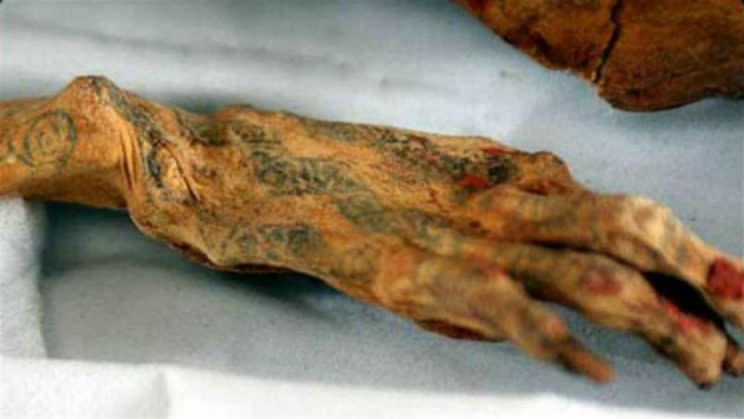 Las autoridades estadounidenses devolvieron hoy a Egipto una mano momificada del siglo VIII. Foto: La Nación