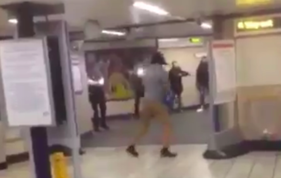 Leytonstone tube attack, 5 December 2015