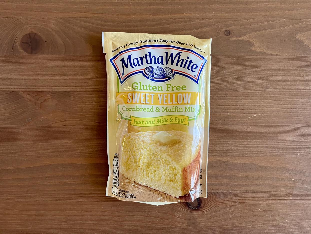 Martha White Gluten-Free Sweet Yellow Cornbread and Muffin Mix