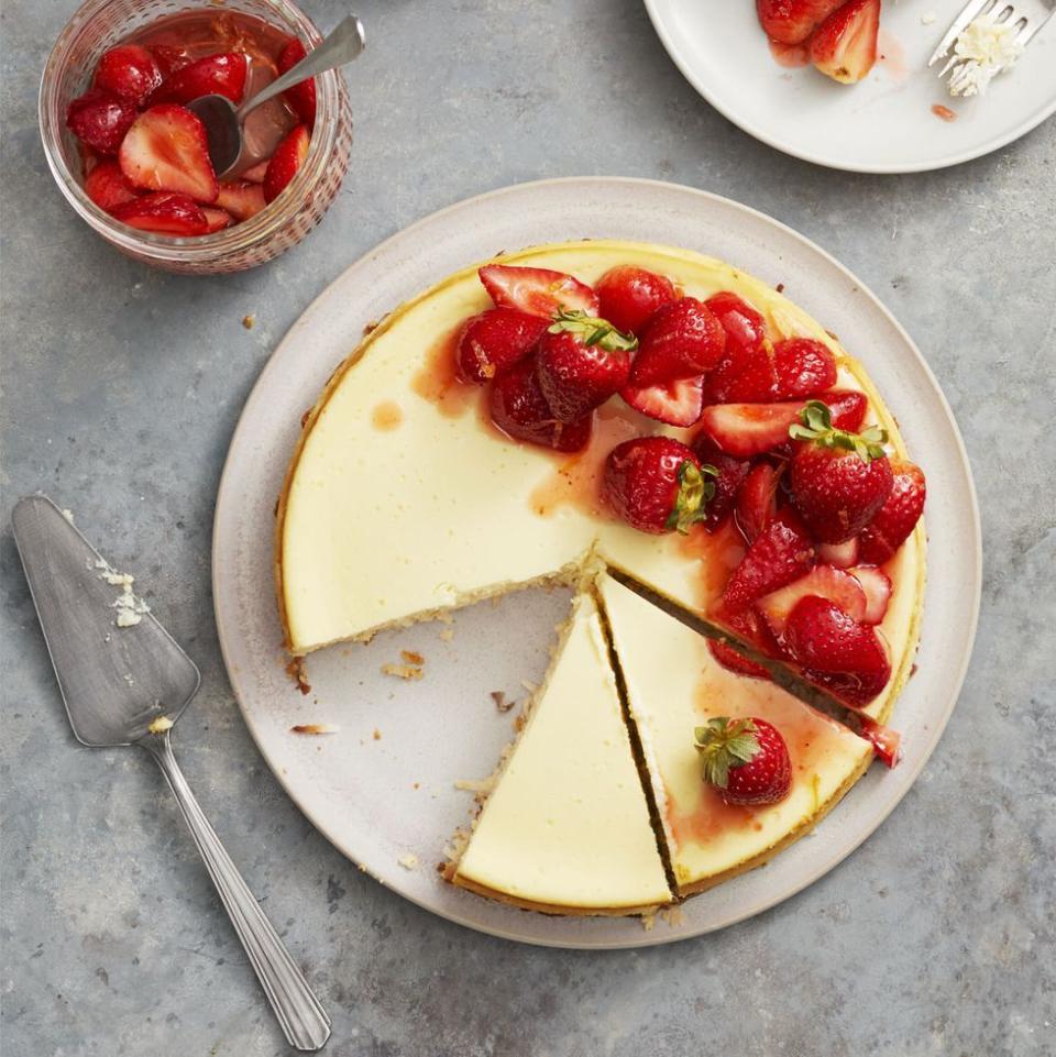 Strawberry Coconut-Crust Cheesecake