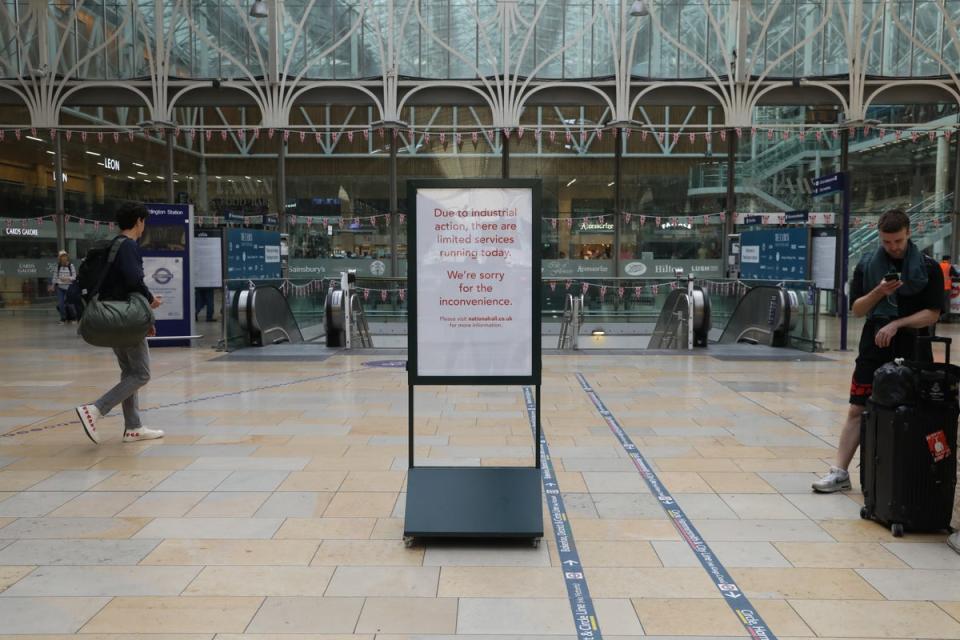 Passengers at Paddington station in London, as members of the Rail, Maritime and Transport union begin their nationwide strike in a bitter dispute over pay, jobs and conditions. Picture date: Tuesday June 21, 2022. (PA Wire)