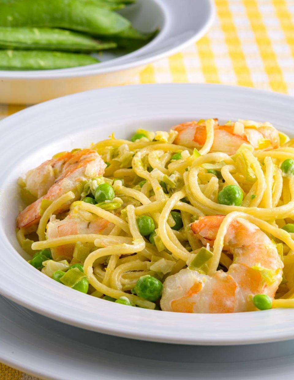 Lemony Linguine with shrimp and peas.