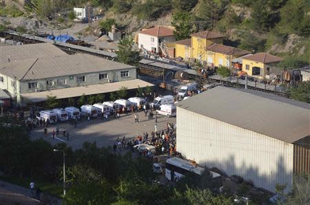 A general view of a coal mine where miners are trapped near Soma, a district in Turkey's western province of Manisa May 13, 2014. REUTERS/Ihlas/Yilmaz Saripinar