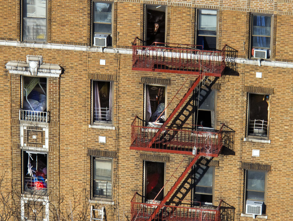 Apartment building fire in Bronx, N.Y., is deadliest in decades