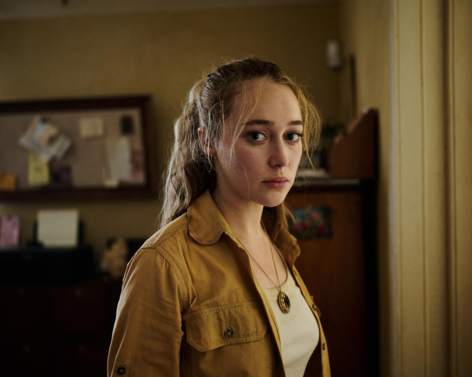 Alice Hart (Alycia Debnam-Carey) in The Lost Flowers of Alice Hart (Prime Video)