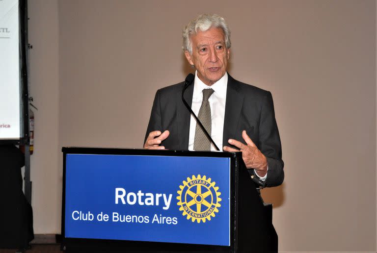 Jaime Campos durante la reunión