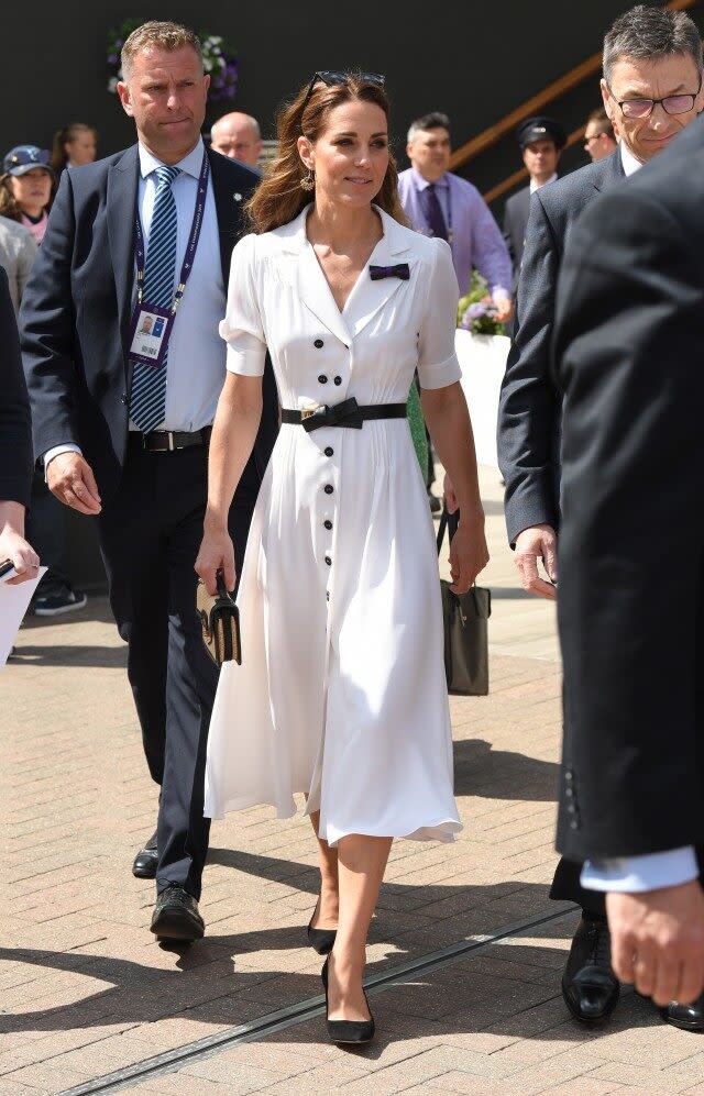 The 37-year-old Duchess of Cambridge looks super chic at the tennis match.