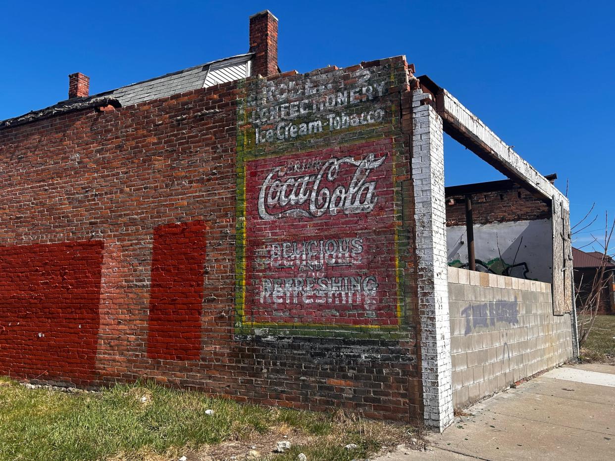 Urban planner Claire Nowak-Boyd tipped us off to this ghost sign for "Coca-Cola" and "Robert's Confectionary Ice Cream and Tobacco" at the site of former neighborhood store, dating back to 1923, built as an extension on a two-family home.