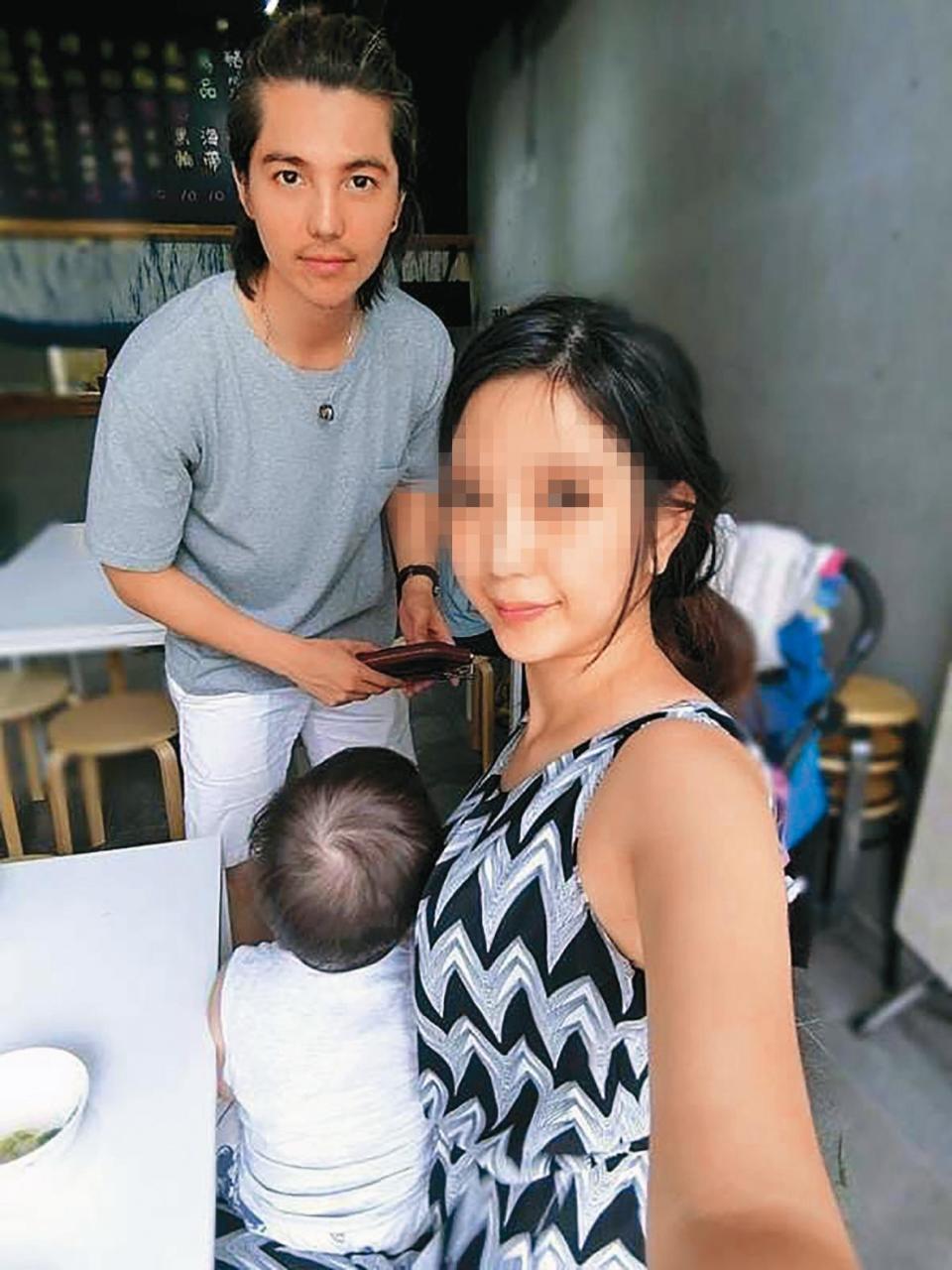 曬恩愛多年的口罩男（左）和老婆樂兒（右）的11年婚姻生變，更驚傳有第三者出現。（翻攝自Dcard）