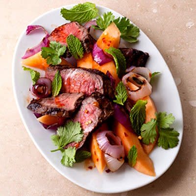 Melon and Steak With Zesty Dressing