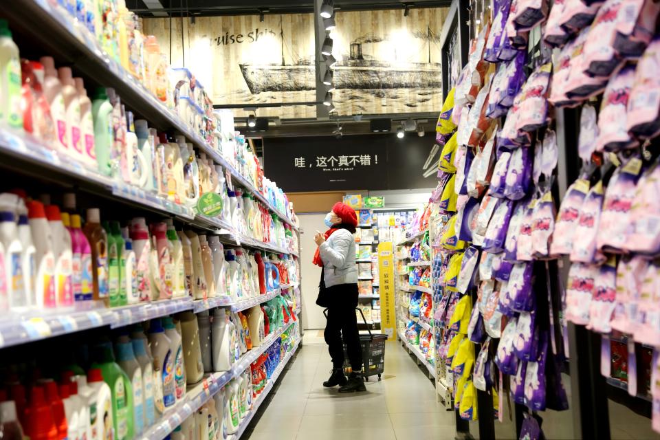 LIANYUNGANG, March 10, 2021 -- People select products at a supermarket in Lianyungang City, east China's Jiangsu Province, March 10, 2021. China's consumer price index CPI, a main gauge of inflation, declined 0.2 percent year on year in February due to a higher comparison base last year, data from the National Bureau of Statistics NBS showed Wednesday.
   Food prices went down 0.2 percent year on year, dragging down the consumer inflation by 0.05 percentage points, according to the data. (Photo by Wang Chun/Xinhua via Getty) (Xinhua/Wang Chun via Getty Images)