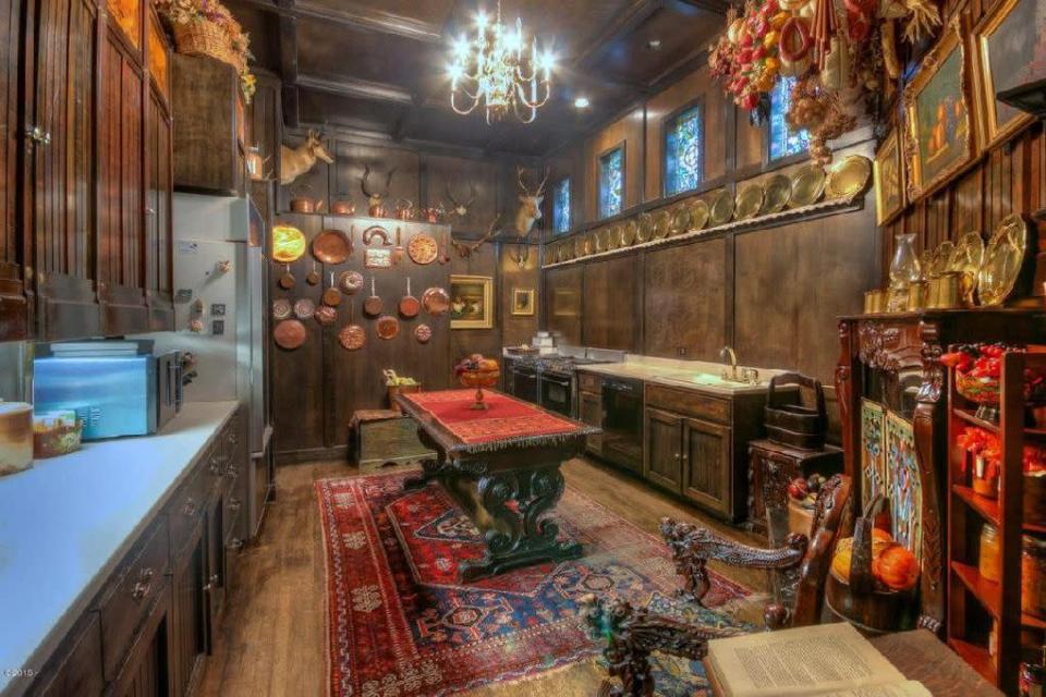 A Victorian kitchen island