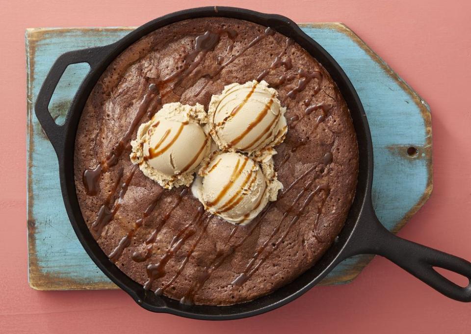 Skillet Mocha Brownie Sundae