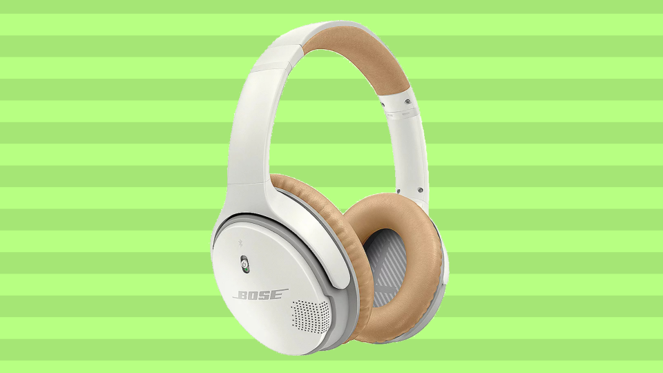 Save $51 on these Bose SoundLink II Around-Ear Bluetooth Headphones. (Photo: Bose)