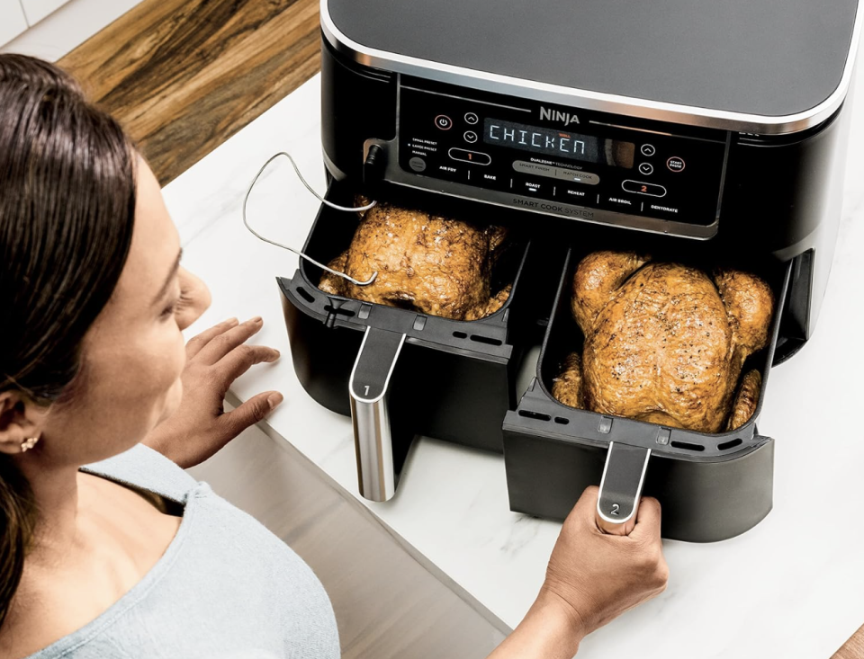 Ninja DZ550 Foodi 10 Quart 6-in-1 DualZone Smart XL Air Fryer for a year. Here's my honest review. (Image via Amazon)