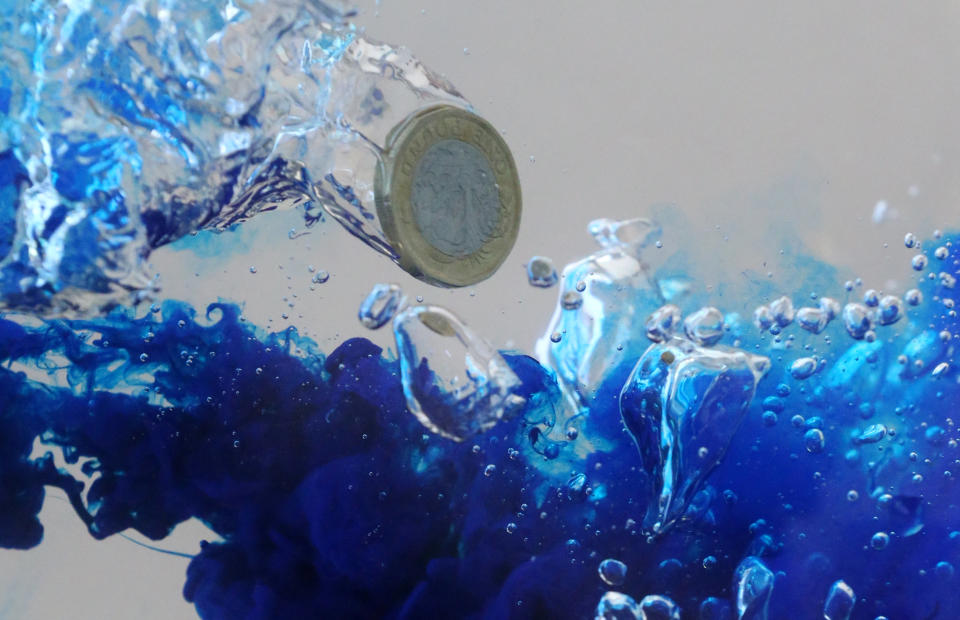 UK pound coin. Photo: REUTERS/Dado Ruvic/File Photo