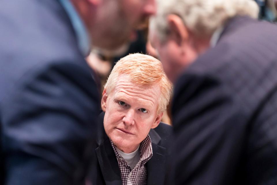 Alex Murdaugh listens as his defense attorneys Phillip Barber, left, and Dick Harpootlian confer during his trial at the Colleton County Courthouse in Walterboro, South Carolina, on Tuesday, Feb. 21, 2023. The 54-year-old attorney is standing trial on two counts of murder in the shootings of his wife and son at their Colleton County, South Carolina, home and hunting lodge on June 7, 2021. Credit: Jeff Blake/The State)