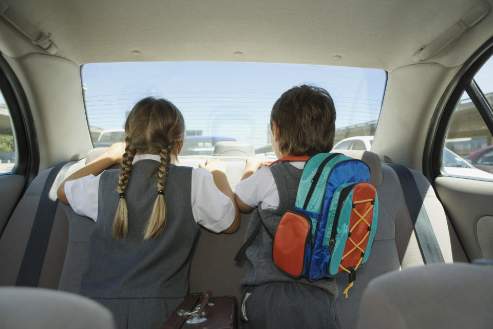 Is it ok to give a lift to other children without a car seat? [Photo: Getty]