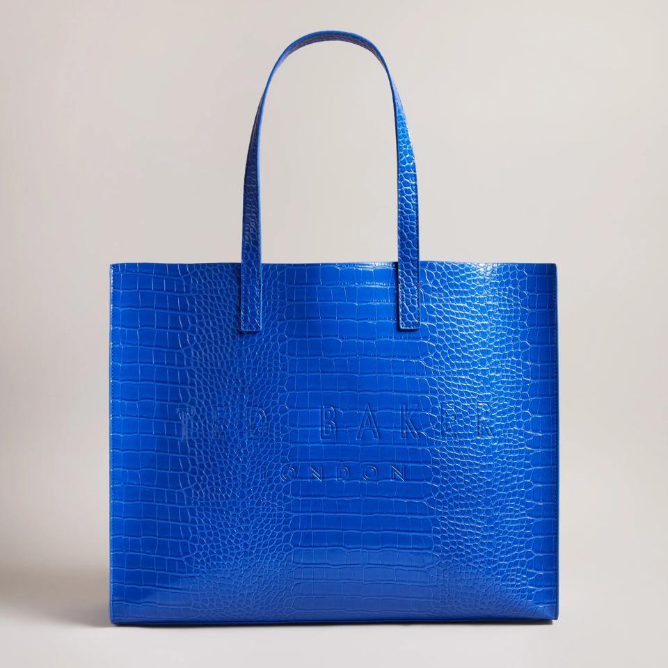 Best Tote Bags for Spring: Save 40% Off at the Béis Warehouse Sale