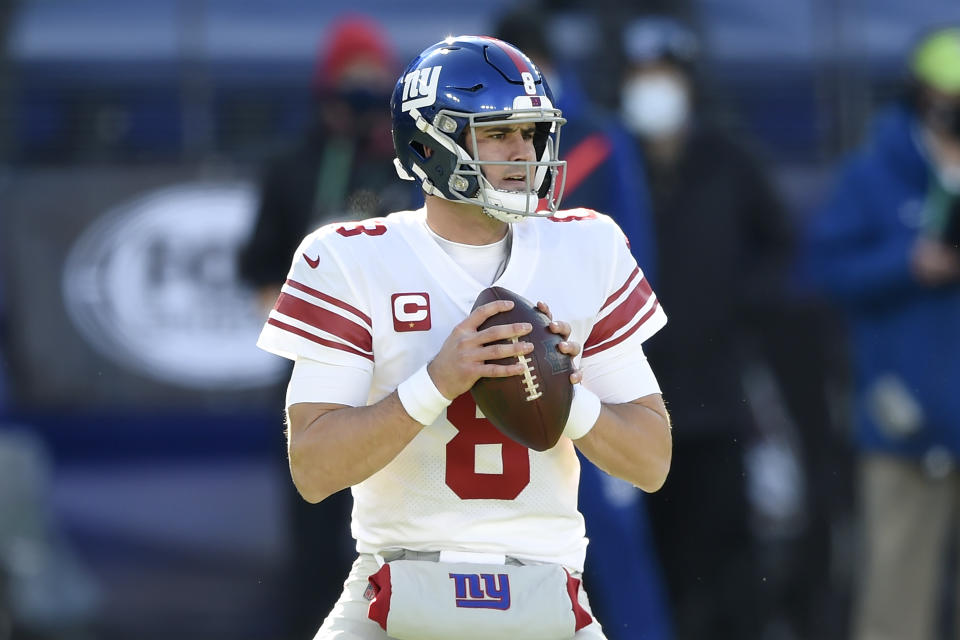 New York Giants quarterback Daniel Jones looks to throw a pass against the Baltimore Ravens during the first half of an NFL football game, Sunday, Dec. 27, 2020, in Baltimore. (AP Photo/Gail Burton)