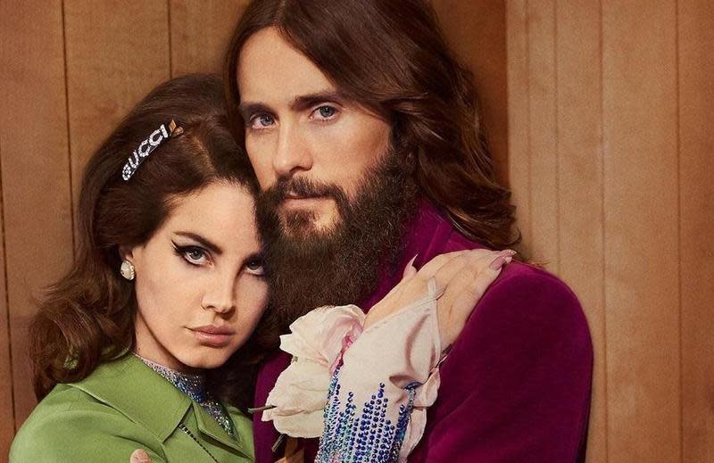 奧斯卡得獎者及音樂家Jared Leto與音樂才女Lana Del Rey詮釋罪愛密戀情侶對香廣告。（古馳提供）