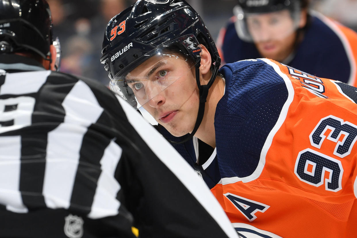 EDMONTON, AB - OCTOBER 24:  Ryan Nugent-Hopkins #93 of the Edmonton Oilers lines up for a face off during the game against the Washington Capitals on October 24, 2019, at Rogers Place in Edmonton, Alberta, Canada. (Photo by Andy Devlin/NHLI via Getty Images)