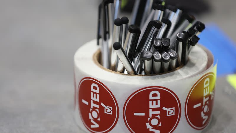 “I voted” stickers and pens on Election Day in Cottonwood Heights on Nov. 8, 2022.